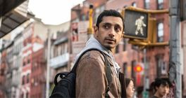 Riz Ahmed zamíří v thrilleru Relay do nebezpečného světa zkorumpovaných společností
