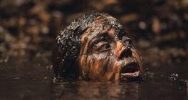 Na členech výpravy do Amazonie si pochutná obří had, snímek Beware Boiúna má nový trailer