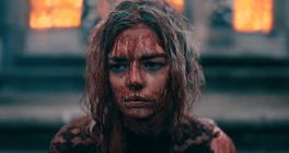 V thrilleru Hivemind čeká na Samaru Weaving tuhý boj proti zabijáckým vosám