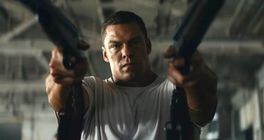 Němý akčňák Motor City s pomstychtivým Alanem Ritchsonem vypadá jako pěkně stylová jízda