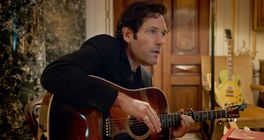 Paul Rudd se v komedii Srdcovka rozlítí na Nicka Jonase, který mu ukradl písničku