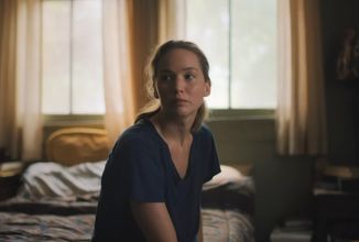 Die, My Love: Jennifer Lawrence a Robert Pattinson ve filmu o matce, která bojuje s psychózou