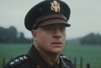 Brendan Fraser se jako Dwight D. Eisenhower připravuje na Den D v prvním traileru 