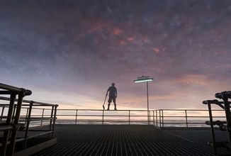 Tom Cruise se v komedii Digger vydá na misi, aby světu dokázal, že je spasitelem lidstva