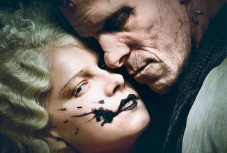 Frankensteinova nevěsta se v nejnovějším traileru pěkně utrhne ze řetězu