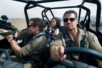 Henry Cavill a Jake Gyllenhaal v prvním traileru na novou akční jízdu od Guye Ritchieho