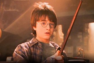 Režisér prvních dvou filmů Harryho Pottera by rád natočil Prokleté dítě 