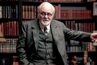 Freud's Last Session: Anthony Hopkins jako Sigmund Freud v prvním traileru