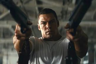 Němý akčňák Motor City s pomstychtivým Alanem Ritchsonem vypadá jako pěkně stylová jízda
