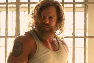 Motor City: Ve stylové akční jízdě beze slov se bude Alan Ritchson krutě mstít
