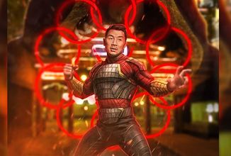 Marvelovský Shang Chi, herec Simu Liu, trolí fanúšikov novým kostýmom