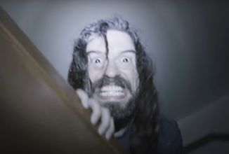 Ve found footage hororu Dream Eater se přítel dokumentaristky změní v něco děsivého