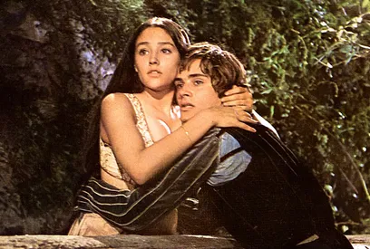Romeo a Julie s žalobou na Paramount za zneužívání dětí kvůli nahotě neuspěli