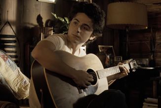 A Complete Unknown: Zpívající Timothée Chalamet jako Bob Dylan v prvním traileru