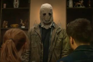 The Strangers: V novém traileru začne maskovaná trojice dělat mladému páru peklo na zemi