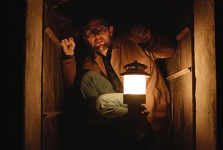 Hororová jízda Hokum o prastaré čarodějnici nakonec dorazí i k nám, venku je nový trailer