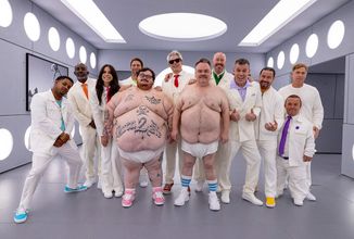 Robotí vyšetření prostaty a šokový obojek na penis, to vše nabídne trailer na nový Jackass