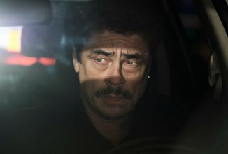 Reptile: V novém krimi thrilleru začne Benicio Del Toro vyšetřovat podivuhodný případ vraždy