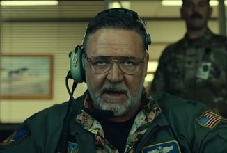 Režisér Predátorů chystá s Russellem Crowem akční sci-fi thriller Bluefly