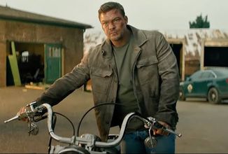 Alan Ritchson chystá s Netflixem akčňák, který má připomínat Rychle a zběsile na motorkách