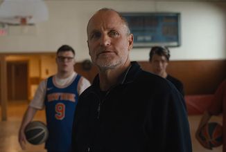 Woody Harrelson bude v komedii Champions trénovat tým mentálně postižených basketbalistů