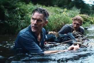 Ve chváleném thrilleru The Weight musí Ethan Hawke propašovat zlato přes nehostinnou divočinu