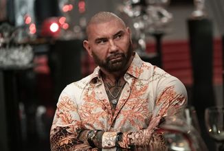 K pokračování Hrozby smrti od Guye Ritchieho se možná připojí Dave Bautista