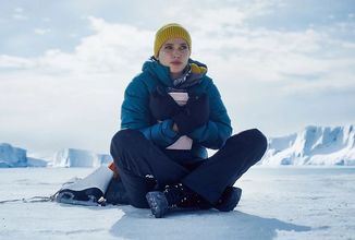 Ve finském survival thrilleru The Drift uvízne mladá blondýnka na ledové kře