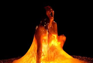 Ve sci-fi hororu Affection hlavní hrdinka uvízne v realitě, kde neustále přichází o paměť