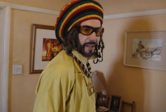 Ali G se vrací na scénu v novém filmu, Sacha Baron Cohen si zase pořádně zablbnul