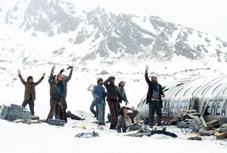 Sněžné bratrstvo: Nová upoutávka láká na neuvěřitelný příběh o zázraku v Andách
