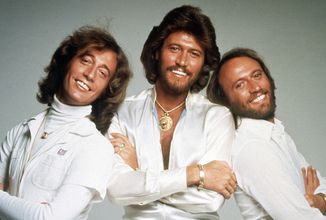 Životopisný snímek o Bee Gees by mohl nakonec zrežírovat Ridley Scott