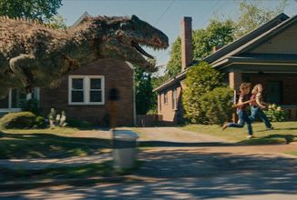 Ve filmu Konec Oak Street se jedna rodinka nevysvětlitelně ocitne mezi dinosaury