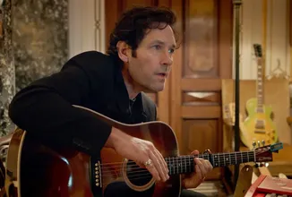 Paul Rudd se v komedii Srdcovka rozlítí na Nicka Jonase, který mu ukradl písničku