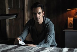 V hororu The Catch se o rozum přicházející šéfkuchař pokusí chytit mořskou pannu