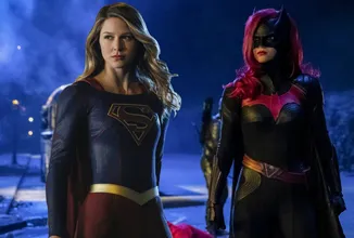 Seriálové Stargirl, Batwoman aj Supergirl budú meškať kvôli korone