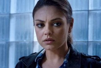 Mila Kunis se v thrilleru Noční vetřelec pokusí ukrýt před mužem, který vpadne do jejího domu
