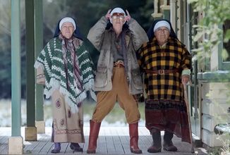 V novozélandské komedii Holy Days se chlapec a tři jeptišky vydají ve velkolepou cestu