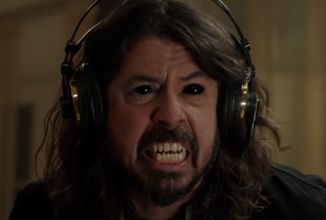 Studio 666 představí nejkrvavější a nejšílenější nahrávání nového alba skupiny Foo Fighters