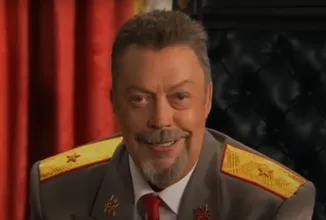 Slavný britský herec Tim Curry si po letech zahraje v celovečerním filmu