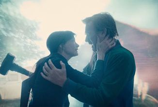 Konec Oak Street: Ewan McGregor a Anne Hathaway míří mezi dinosaury v prvním teaseru