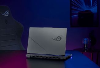 2025 ROG Strix G16_G614_Scenario Photo_04.jpg