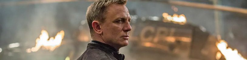 Christopher Nolan se vyjádřil ke zvěstem, podle kterých měl natočit nového Jamese Bonda