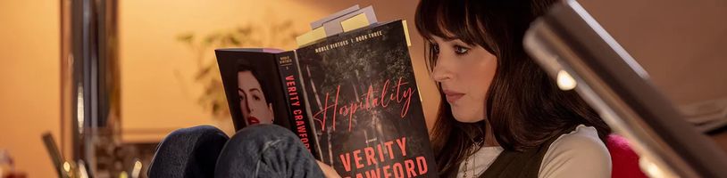 Dakota Johnson v thrilleru Pravda, nebo lež odhalí znepokojivé tajemství úspěšné autorky