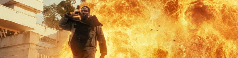 Seriálová verze krimi thrilleru Muž v ohni od Netflixu má venku první upoutávku