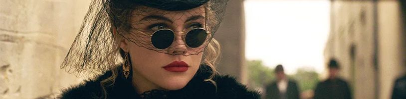 Na východ od ráje: Nová adaptace románové klasiky s Florence Pugh má venku trailer