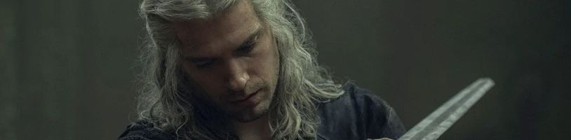 Highlander: Henry Cavill se během tréninku zranil, natáčení se odkládá na příští rok