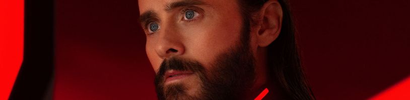 Tron: Ares v novém traileru, Jared Leto jako vyspělý program vstupuje do skutečného světa