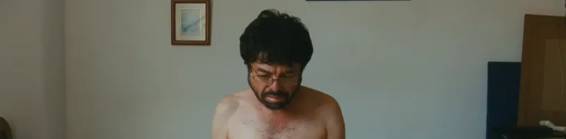 Chválená kolumbijská tragikomedie Un poeta se zaměří na ubohý život neúspěšného básníka