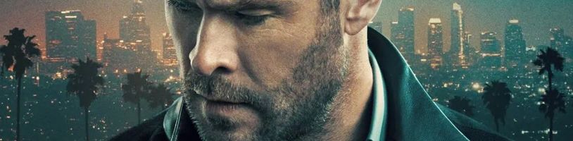 Slibný krimi thriller Cesta zločinu s Chrisem Hemswortem v nové krátké upoutávce